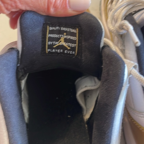 Nike Air Jordan 11 Retro Low Closing Ceremony - Picture 7 of 10